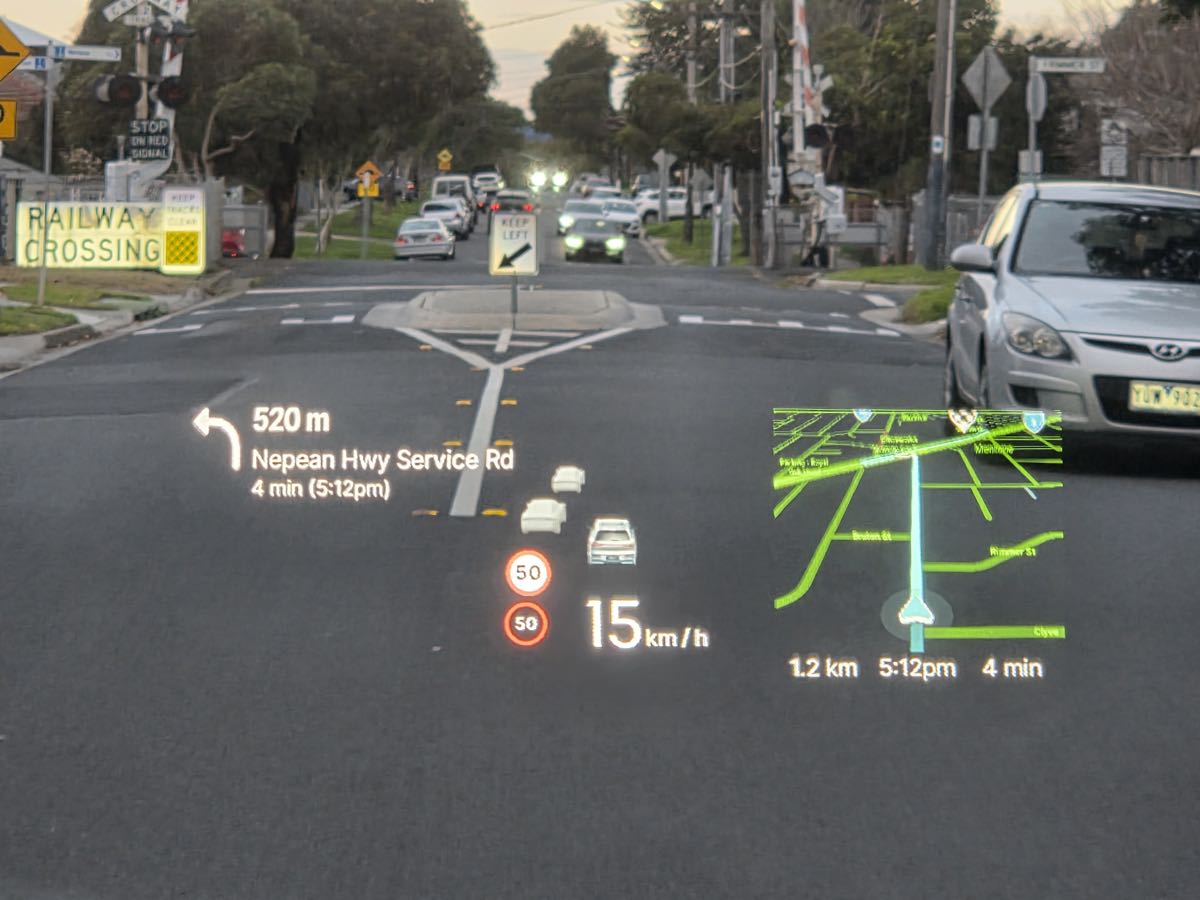 HUD for Waze V2 Main